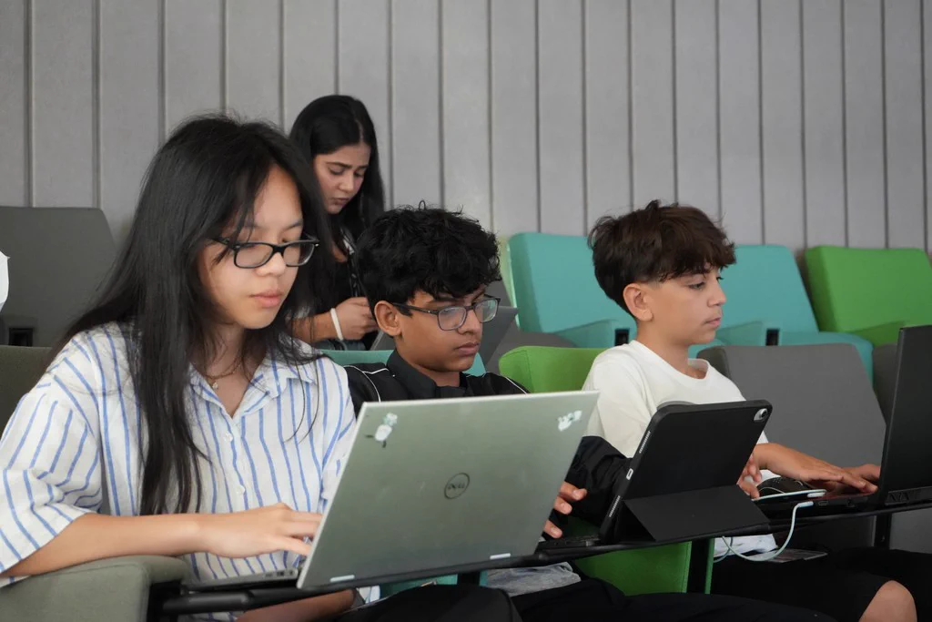 RISE scholars working on original research
